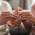 découvrez comment personnaliser vos bijoux pandora pour la saint valentin et créez un cadeau unique et mémorable qui rendra ce moment inoubliable.