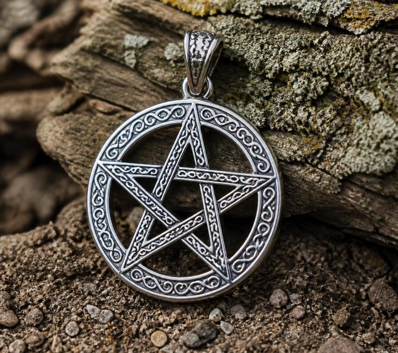 découvrez pourquoi les bijoux pentacle séduisent de plus en plus les collectionneurs grâce à leur symbolisme mystique et leur esthétique unique.